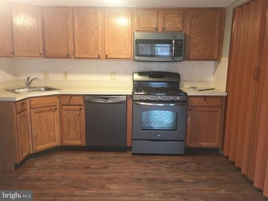 1825 Bridgetown Pike unit 3A, Feasterville Trevose, PA 19053 - photo 3