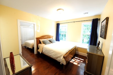 259 Kent St unit 1, Brookline, MA 02446 - photo 4