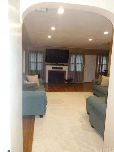 ENTRANCE TO LIVING ROOM