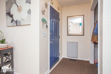 Entryway 1280-SMALL