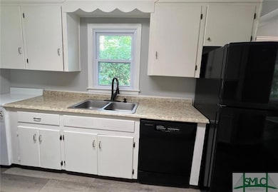 11 Brookview Dr, Savannah, GA 31406 - photo 6