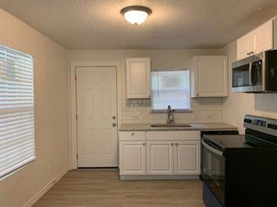 1916 Liberty St, Bonham, TX 75418 - photo 4