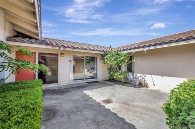 8838 La Jolla Scenic Dr N, La Jolla, CA 92037 - photo 4