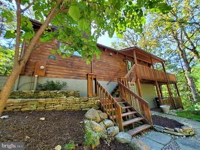 84 Berks Ct, Berkeley Springs, WV 25411 - photo 2