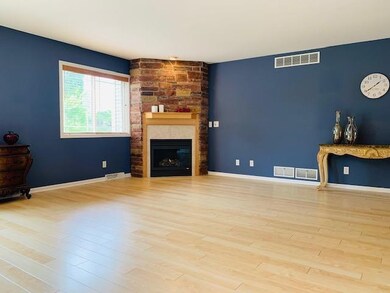 102 Club House Dr unit 3, Oregon, WI 53575 - photo 3