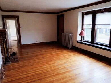 41 Whittemore Rd unit 1, Newton, MA 02458 - photo 3