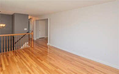 24 Reardon Dr, Middletown, RI 02842 - photo 4