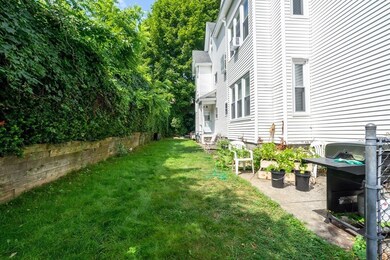 12 Morningside Rd, Worcester, MA 01602 - photo 2