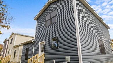 37 Mollys Way, Winooski, VT 05404 - photo 3
