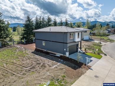 316 Sunday Dr, Creswell, OR 97426 - photo 6