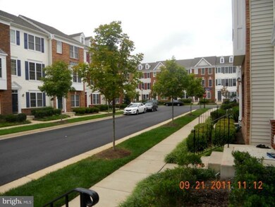 25148 Shultz Terrace unit 56G, Chantilly, VA 20152 - photo 2