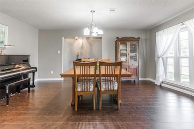 201 Stonehenge Ln, Friendswood, TX 77546 - photo 6