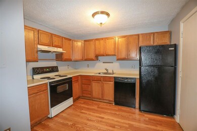 545 Calef Rd unit 1, Manchester, NH 03103 - photo 5