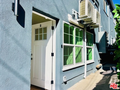 938 W Glenoaks Blvd unit B, Glendale, CA 91202 - photo 3