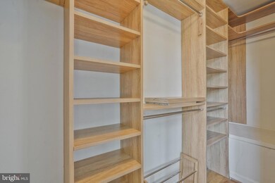 4652 36th St S unit B, Arlington, VA 22206 - photo 7