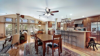 509 Clover Ln, Perkasie, PA 18944 - photo 5