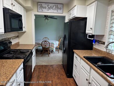 Kitchen 5