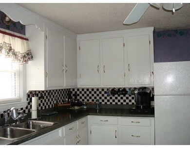 890 Berkshire Ave, Indian Orchard, MA 01151 - photo 6