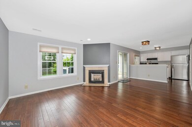 12948A Grays Pointe Rd unit 12948A, Fairfax, VA 22033 - photo 2