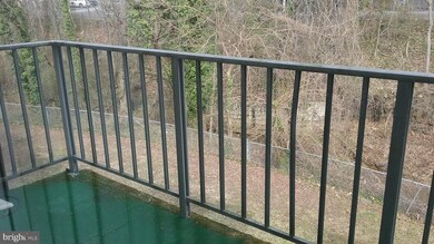 5208 Newton St unit 202, Bladensburg, MD 20710 - photo 5