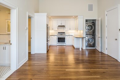 1191 E Putnam Ave unit 2, Riverside, CT 06878 - photo 3