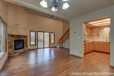 Dining/Kitchen