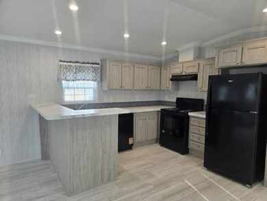 7259 Greenbrier Village Rd unit 144, Lakeland, FL 33810 - photo 2