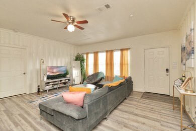 3622 Lehall St unit B, Houston, TX 77021 - photo 5