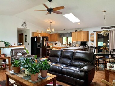 14 Hall Rd, West Lebanon, NH 03784 - photo 6