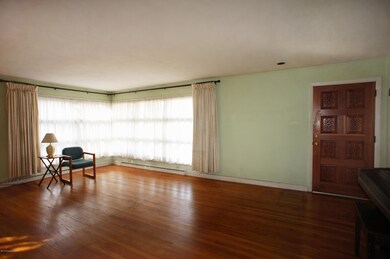 1036 Conwell St, Stroudsburg, PA 18360 - photo 2