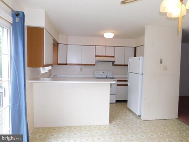 7440 Setting Sun Way, Columbia, MD 21046 - photo 2