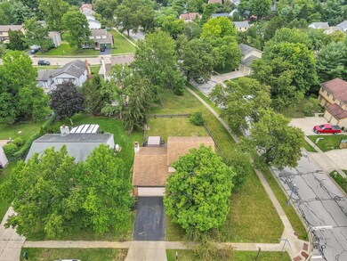 242 W Carlin Ct