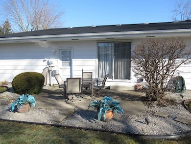 321 W 16th St, Auburn, IN 46706 - photo 4