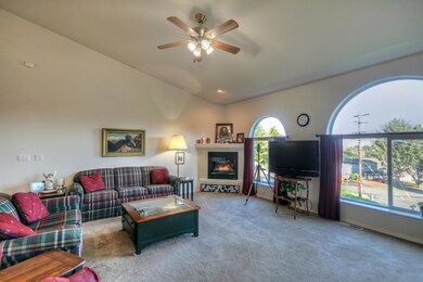 1420 SE Oar Ave, Lincoln City, OR 97367 - photo 3