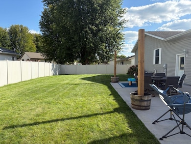 137 Acorn Ln, West Salem, WI 54669 - photo 3