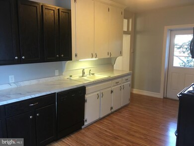 20 E Seminary St, Mercersburg, PA 17236 - photo 5