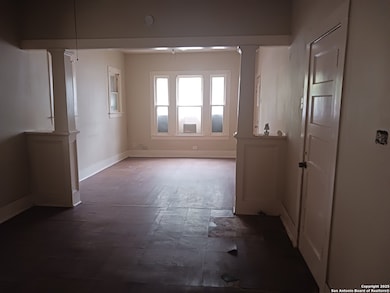 702 W Malone Ave, San Antonio, TX 78225 - photo 4