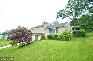 1113 Meadow Lark Dr, Halethorpe, MD 21227 - photo 2