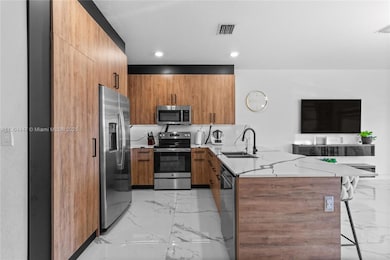 10467 W 34th Ct, Hialeah, FL 33018 - photo 7