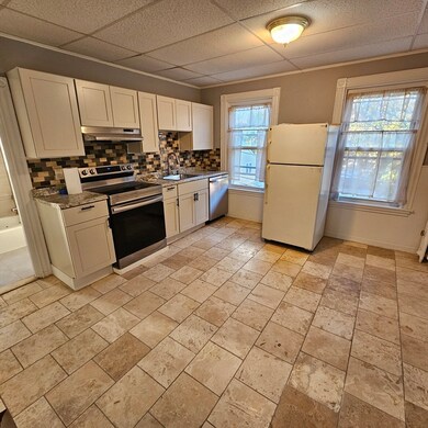 14 Smythe St unit 3, Brookline, MA 02445 - photo 3