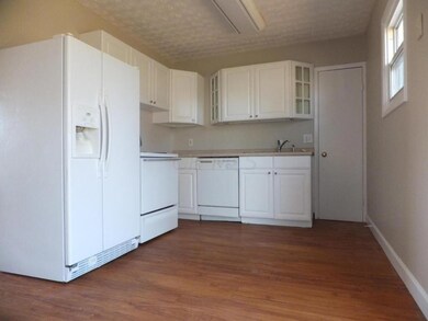 thumbnail_Faycrest Kitchen 2