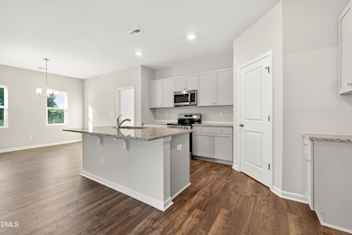 204 Shiloh Woods Cir, Smithfield, NC 27577 - photo 3