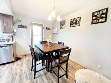 204 W Crestwood Dr, Nampa, ID 83686 - photo 6