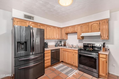 1402 E Malapai Dr, Phoenix, AZ 85020 - photo 7