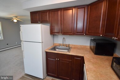 111 Sharon Ave unit 2ND FLOOR, Darby, PA 19023 - photo 6