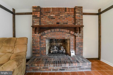 23731 Kingston Creek Rd, California, MD 20619 - photo 2