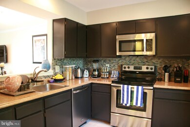 11319 Morning Gate Dr, Rockville, MD 20852 - photo 2