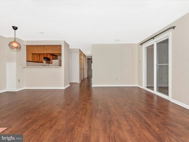 815 Stratford Way unit B, Frederick, MD 21701 - photo 4