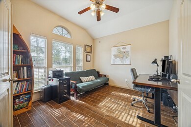 3222 Doves Nest Ct, Dickinson, TX 77539 - photo 2