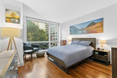 200 W End Ave unit 5J, New York, NY 10023 - photo 4